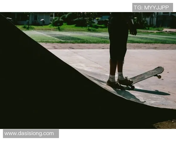 滑板文化的崛起与挑战：探秘上海滑板队的竞技与团结之路